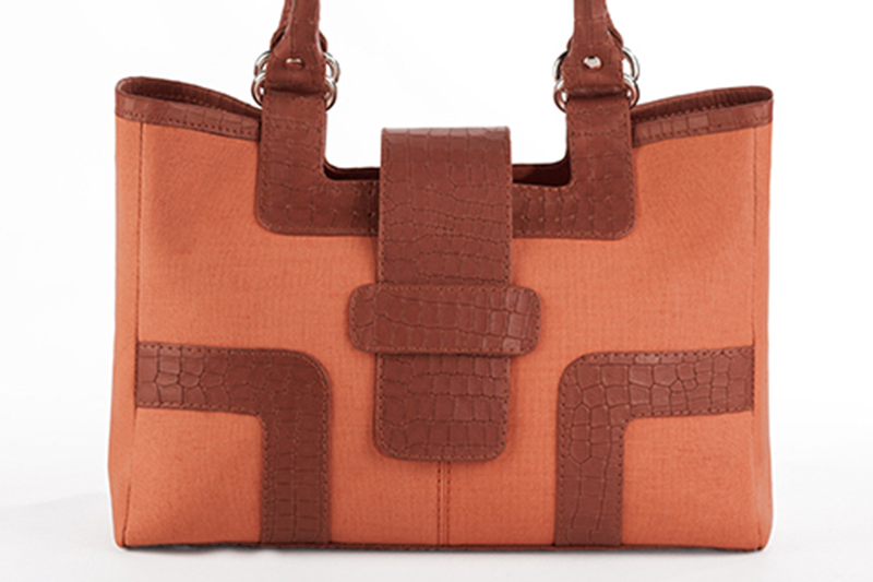 Peach orange women's dress handbag, matching pumps and belts. Profile view - Florence KOOIJMAN